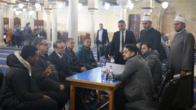 إجراء مقابلات المرشحين للمشاركة في برامج تحفيظ القرآن الكريم عن بعد