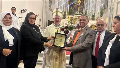 10 وفود من “حماة الوطن” بالإسكندرية تزور الكنائس لتهنئة الأقباط بعيد الميلاد المجيد