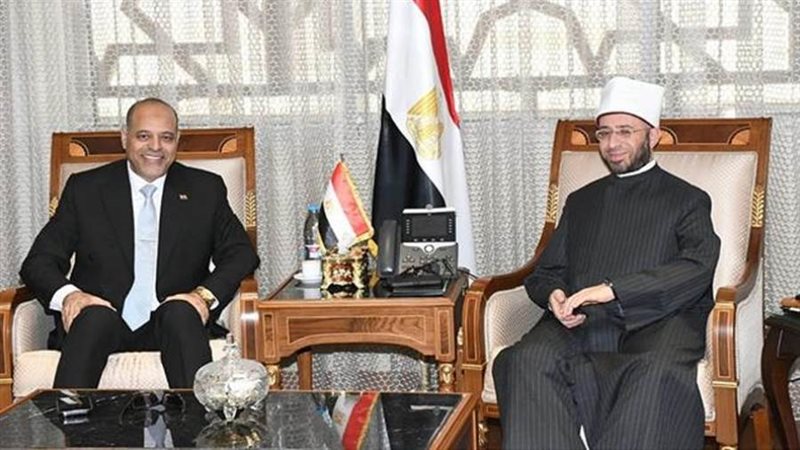 وزير الأوقاف مع وزير