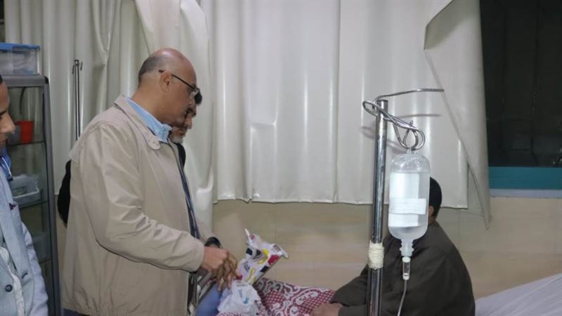 تفقد حالة المرضى