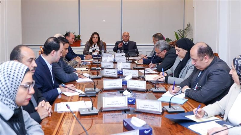 وزيرا الصناعة والتنمية