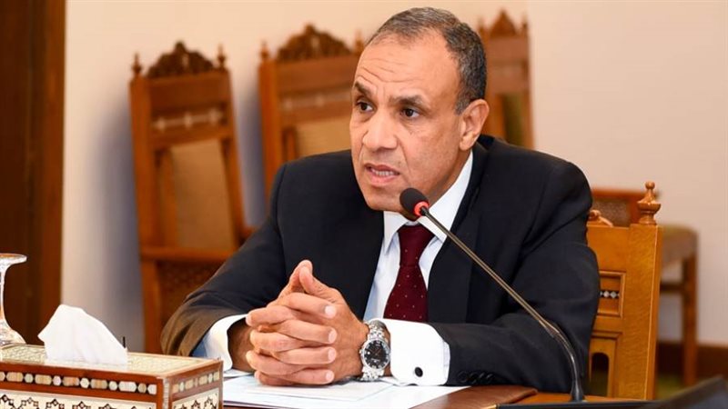 الدكتور بدر عبد العاطي