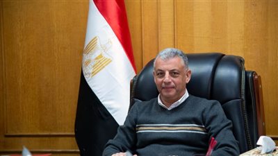 محافظ الإسماعيلية يعقد اجتماعًا لدعم تنشيط الحركة السياحية