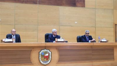 رئيس جامعة المنيا يُشارك في افتتاح مؤتمر 