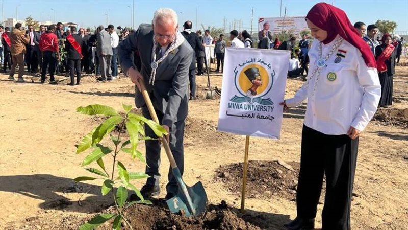 رئيس جامعة المنيا