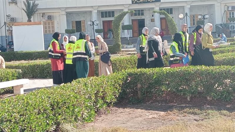 طلاب جامعة بنى سويف