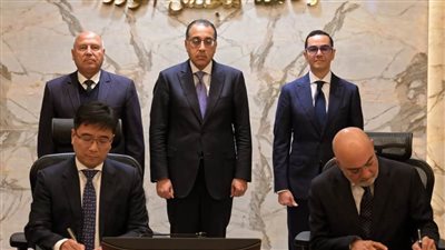 التوقيع على عقد مصنع جديد للسيارات بمصر باستثمارات 135 مليون دولار