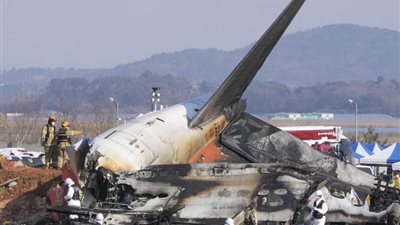 قطر تعزي كوريا الجنوبية في ضحايا الطائرة المنكوبة .. والخطوط الإفريقية تنفي سقوط إحدى طائراتها