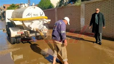 كسح مياه الأمطار بمدينة سيدي غازي في كفر الشيخ 