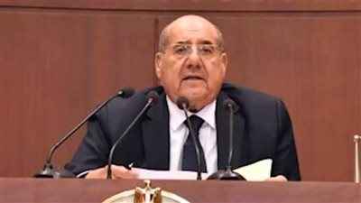 رئيس مجلس الشيوخ يهنئ الرئيس السيسي بالعام الميلادي الجديد
