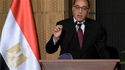 رئيس الوزراء: الرئيس وجه بالإسراع في تنفيذ طرح شركات القوات المسلحة الأربع