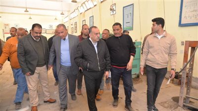 محافظ أسيوط يتفقد أقسام وورش مدرسة ساحل سليم الثانوية الصناعية بنين