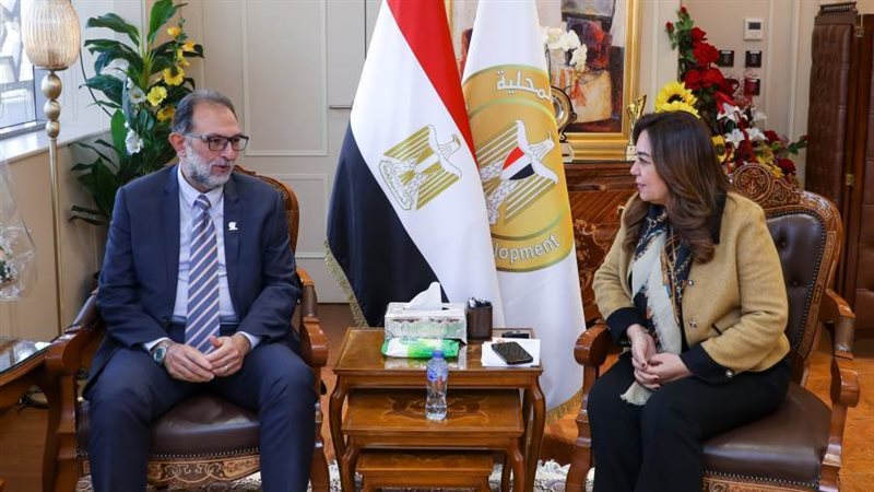 التنمية المحلية تبحث