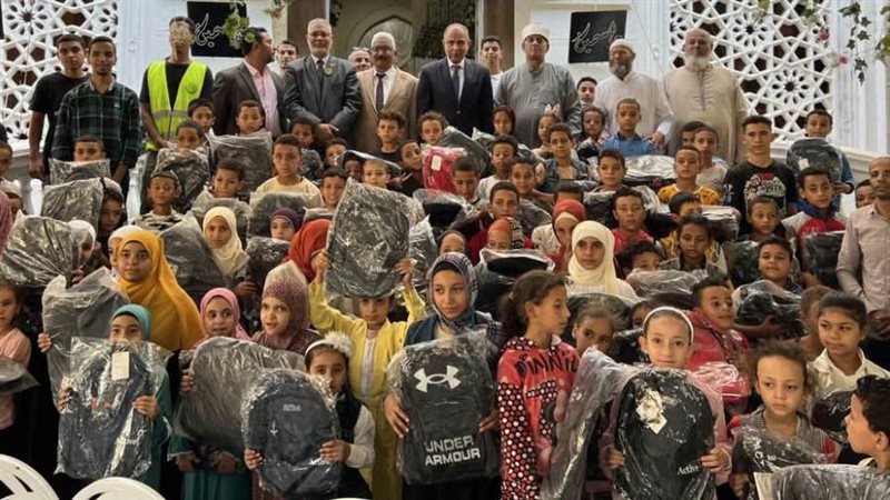 توزيع شنط مدرسية