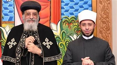 وزير الأوقاف يهنئ الإخوة الأقباط بالعام الميلادي الجديد  