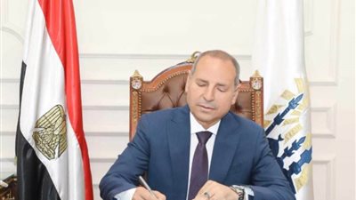 محافظ القاهرة يوجه رؤساء الأحياء الجدد بالتواجد الميداني الدائم مع المواطنين وحل مشاكلهم