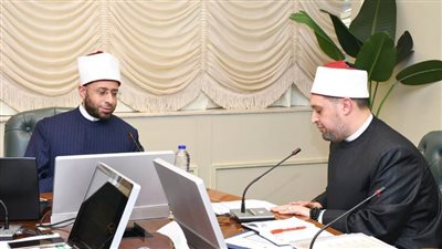 وزير الاوقاف يجتمع مع مدير أوقاف المنوفية لمتابعة الانضباط الإداري والدعوي