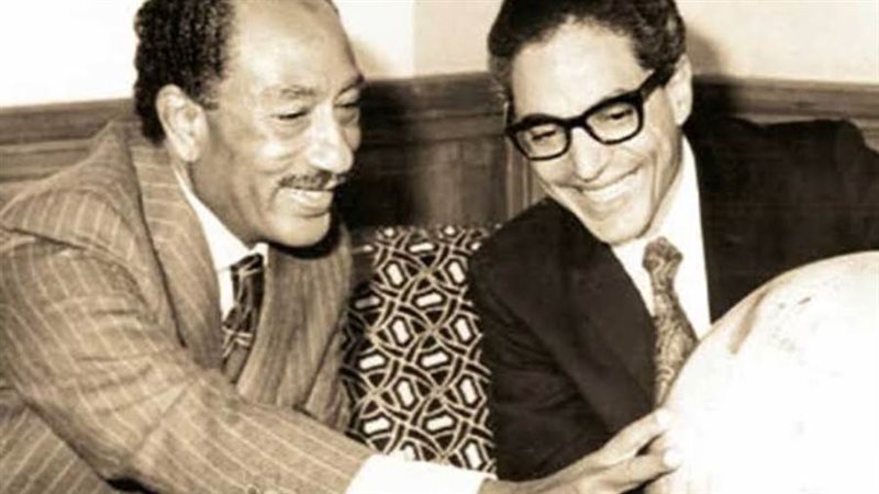 الباز والسادات