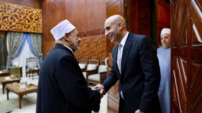 ضرورة حماية الطلاب من أفكار المثلية والتحول الجنسي