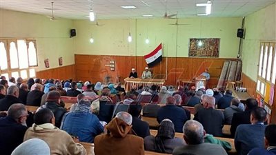 شهاوي يجتمع بالعاملين لتحديد آلية العمل بمنظومة ميكنة الحضور والانصراف