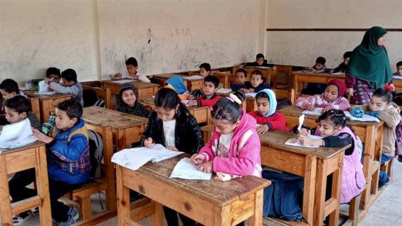 جانب من الامتحانات