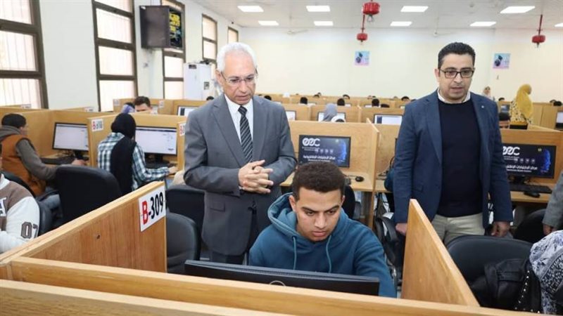 رئيس جامعة المنيا