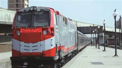 سكك حديد مصر تجدد مناشدتها للمواطنين وقائدي المركبات بعدم اقتحام المزلقانات