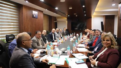 عباس صابر يترأس الاجتماع التنفيذي لنقابة البترول