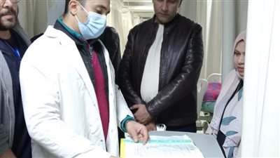 بالصور.. وكيل وزارة الصحة بالغربية يتفقد الخدمات والرعاية الطبية بمستشفى سمنود العام