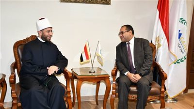 وزير الأوقاف يبحث مع رئيس التنظيم والإدارة تفاصيل مسابقات الأئمة والعمال