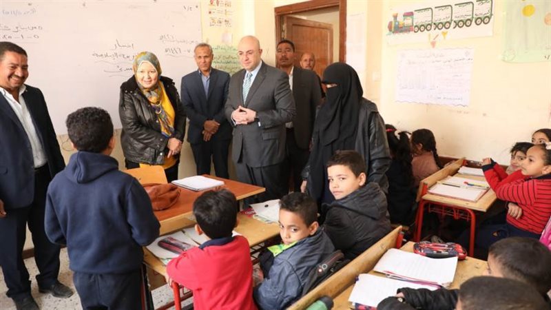 محافظ بنى سويف يتابع