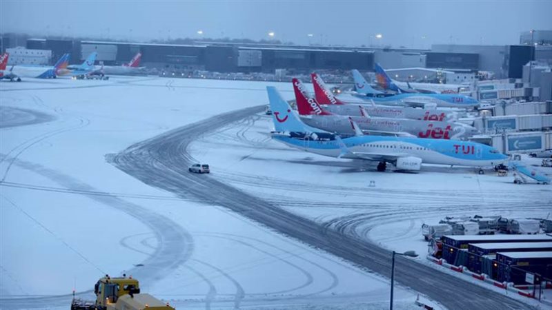 إلغاء مئات الرحلات