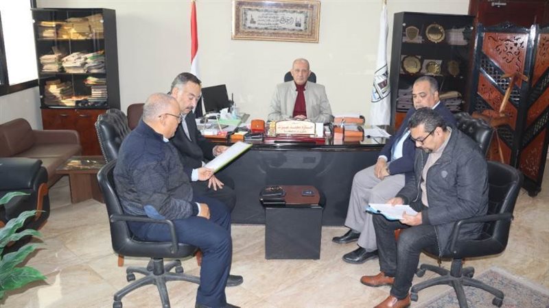 اجتماع سكرتير بنى