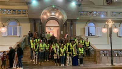 مستقبل وطن سوهاج يشارك الأقباط فرحة «عيد الميلاد المجيد» بتقديم التهاني والهدايا