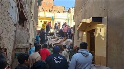 ارتفاع عدد ضحايا انهيار عقار إدكو إلى مصرع طالبة وإصابة 5 أشخاص من أسرتها