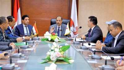 محافظ سوهاج يترأس اجتماع مجلس إدارة الهيئة الإقليمية لتنشيط السياحة