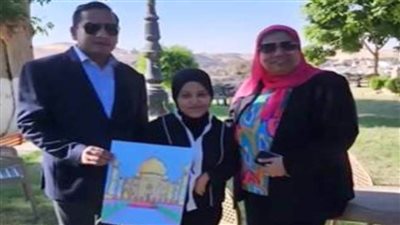 طالبة من ذوي الهمم بأسوان تبهر رئيس الوزراء الهندي