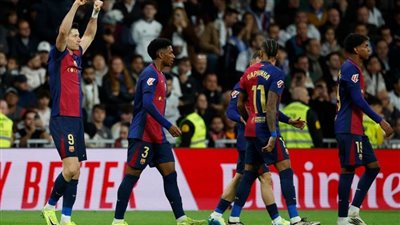 قبل الكلاسيكو.. أزمة في الليجا بطلها برشلونة