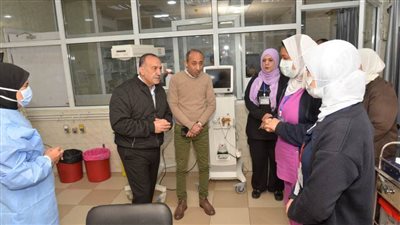 محافظ أسيوط يفاجئ العاملين بمستشفى المبرة للتأمين الصحي للاطمئنان على جودة الخدمات 