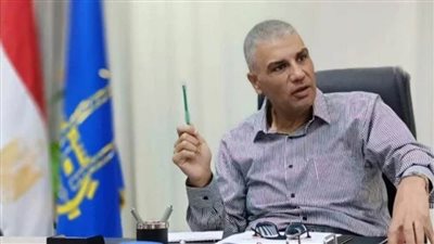 محافظ أسوان يشيد بفريق عمل منظومة الشكاوى الموحدة التابعة لمجلس الوزراء لإنجاز 100% من الشكاوى خلال عام 2024