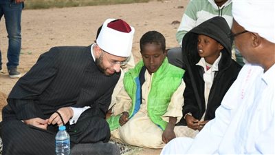 وزير الأوقاف يقوم بجولة في جبل علبة 