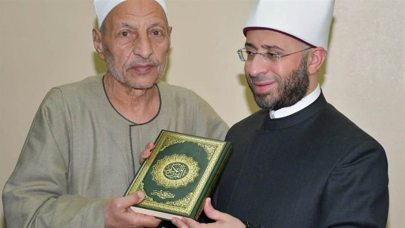 وزير الاوقاف والشيخ