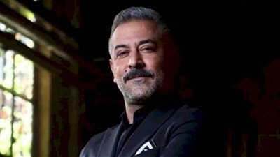 تطورات الحالة الصحية لعبد المنعم عمايري.. وأول صورة بعد تعرضه للضرب