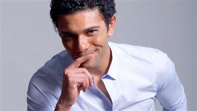 آسر ياسين عن مسلسله في رمضان: حاجة مختلفة جدًا