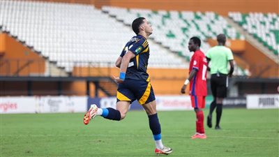 الأهلي يحقق 