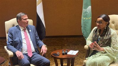 وزير الزراعة يلتقي مفوض الزراعة والتنمية الريفية بالاتحاد الافريقي في ختام 