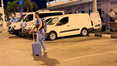 وزير الرياضة يطمئن على بعثة نادي بيراميدز في أنجولا ويكلف المسؤولين بالوزارة بالمتابعة