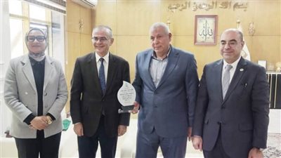 محافظ الوادي الجديد يستقبل رئيس مجلس إدارة جمعية الدكتور مصطفى محمود