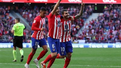 الروخيبلانكوس علي القمة .. أتليتكو يضرب أوساسونا في الليجا