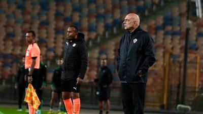 جروس يكشف ما حدث بين شوطي مباراة الزمالك وبلاك بولز 